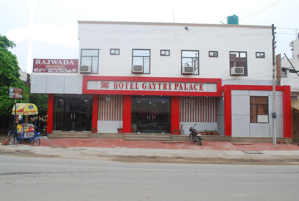 Hotel Gayatri Palace Agra  Ngoại thất bức ảnh