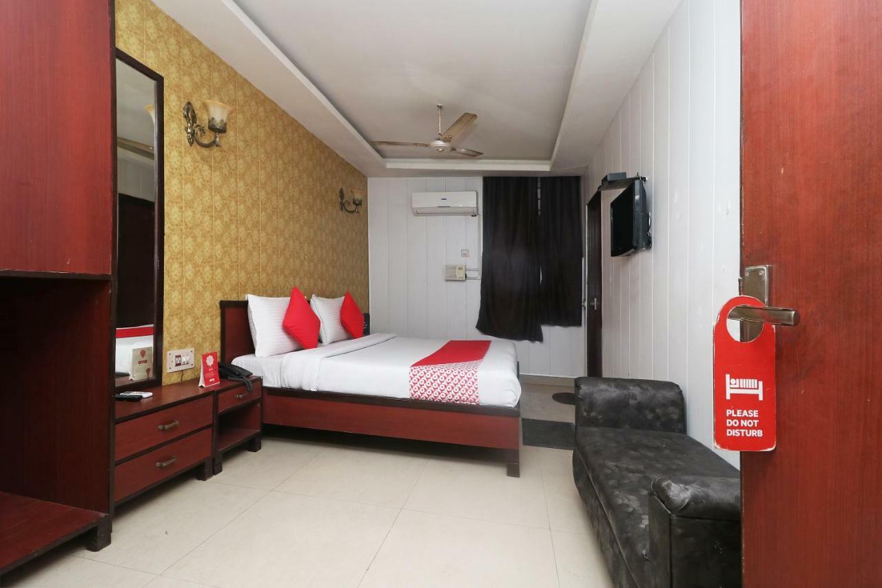 Hotel Gayatri Palace Agra  Ngoại thất bức ảnh